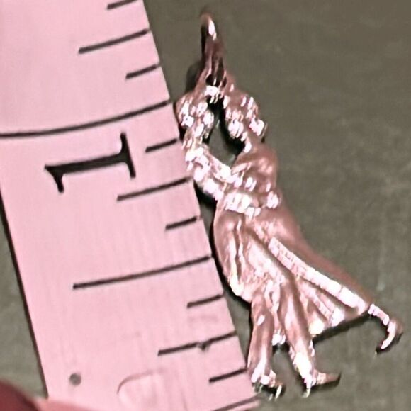 .925 Sterling Silver Dangle Charm Ballroom Dancing Couple 2D On Jump Ring - Picture 5 of 5
